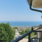Double Sea View Design Wi-fi Parking Ac شقة فيرمو